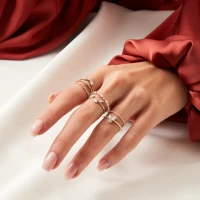 /public/photos/live/Minimalist Stacking Ring For Women-1070 (2).webp